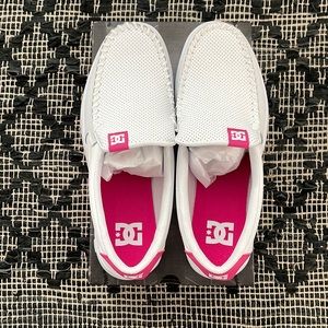 NWT DC Villian 2 sneaker moccasin